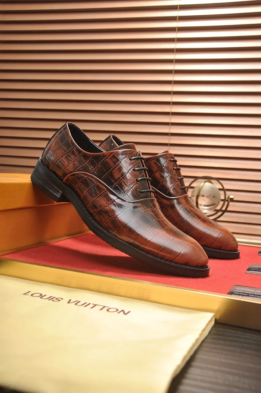 Men's shoes💰460💶【LOUIS VUITTON】(sheepskin lining) new cowhide LV formal shoes🎩🎩❗️🆘made one to one at the counter🎩original quality, imported cowhide upper➕full sheepskin lining➕original rubber outsole, {high quality visible}👣Size: 38-45 (45 custom-made)